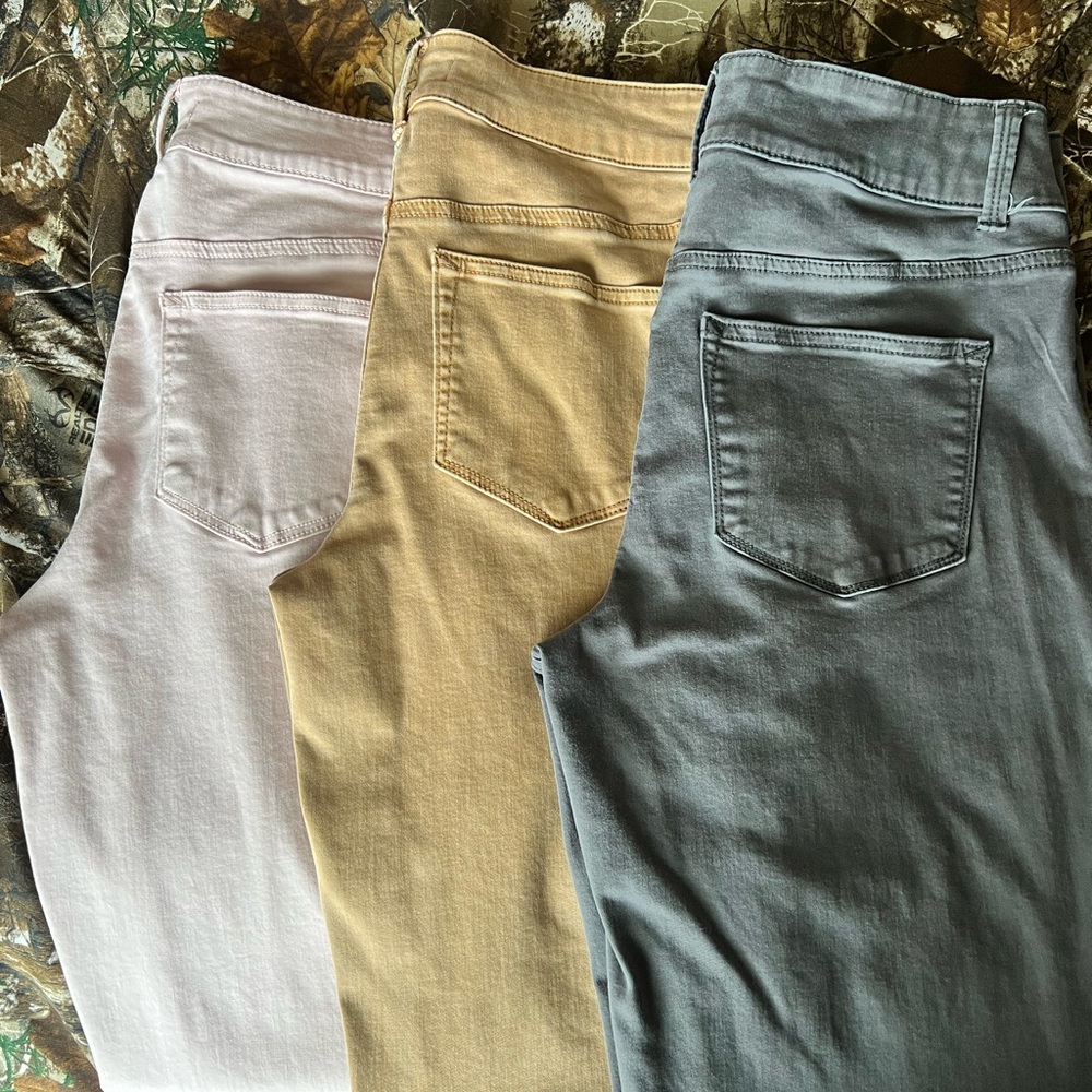 Maurices Gray and Tan Ankle Cropped Pants